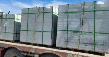 汕头 芝麻白花岗岩地铺石装车日常