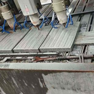 汕头 芝麻白花岗岩荔枝面盲道雕刻