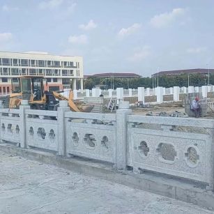 汕头 白麻花岗岩荔枝面河道栏杆