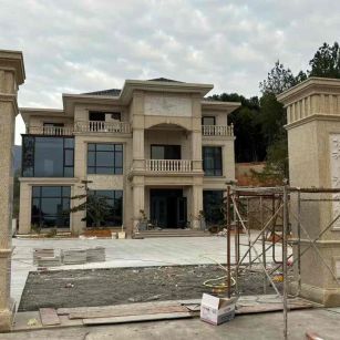 汕头 黄金麻花岗岩别墅雕花外墙干挂配上门口雕花罗马柱