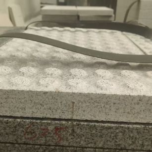 汕头 芝麻白花岗岩6.0公分荔枝面五轴加工雕刻盲点