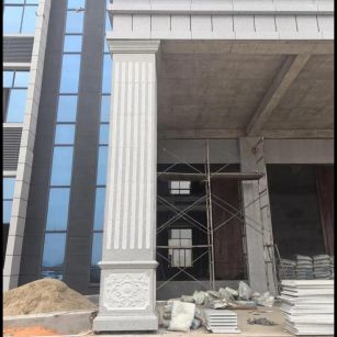 汕头 芝麻白光面花岗岩门楼大柱（罗马柱）配雕花底座