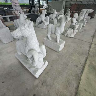 汕头 芝麻白花岗岩造型立体雕刻——十二生肖