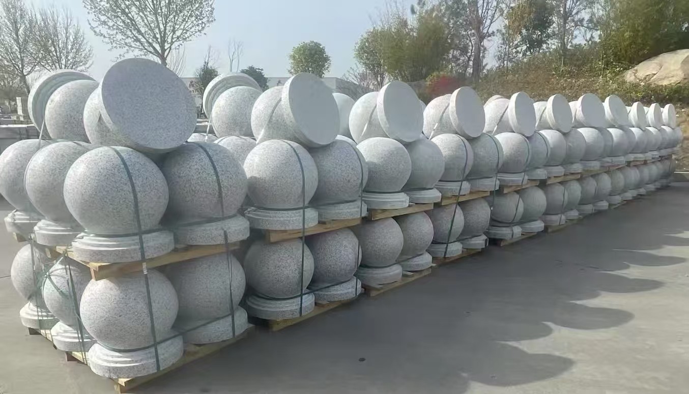 汕头 白麻花岗岩石材圆球，石球，挡车球，隔离球，景观石球，风水球等