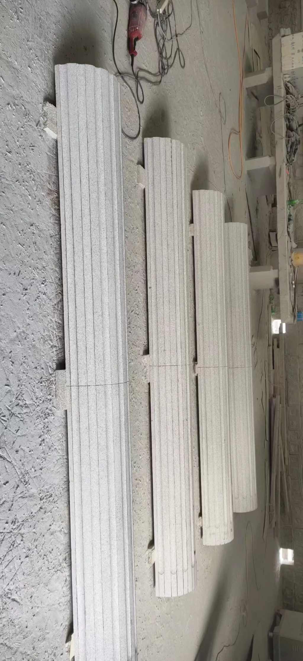 汕头 花岗岩厂家带你看白麻花岗岩门楼大柱柱皮