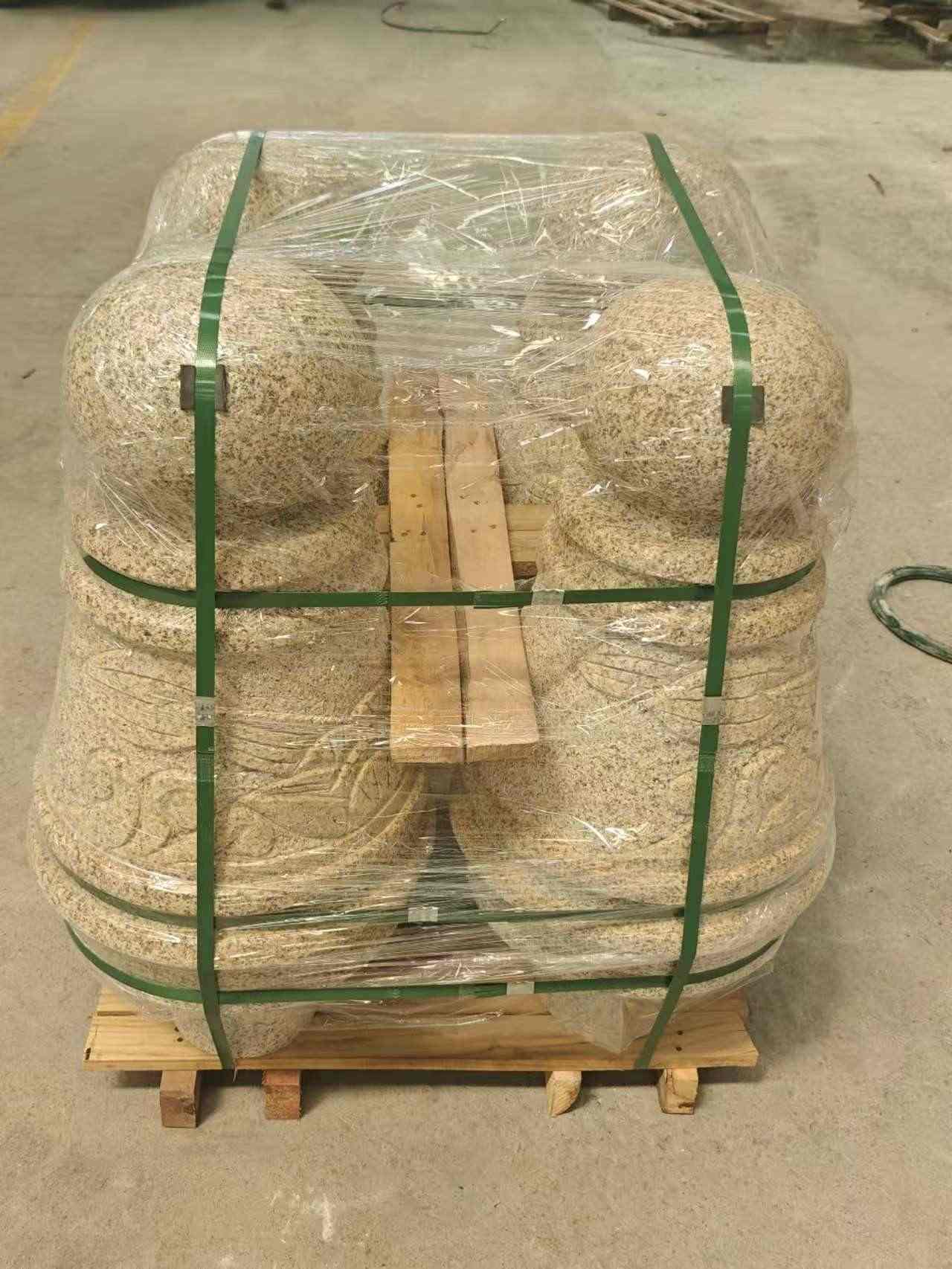 汕头 黄金麻异形定制雕花——棒棒糖挡车柱