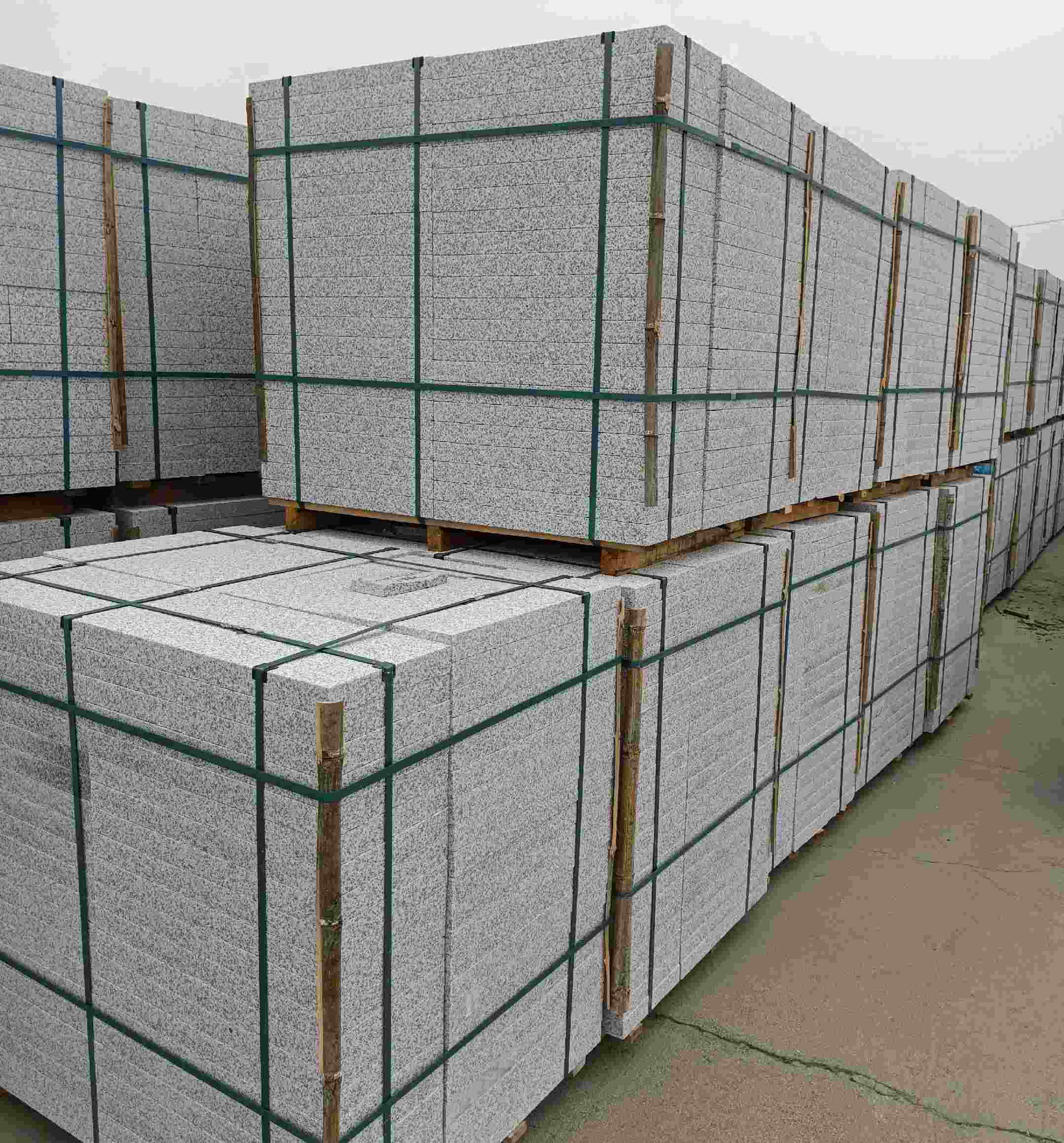 汕头 白麻花岗岩石材荔枝面地铺石（300*600*50）