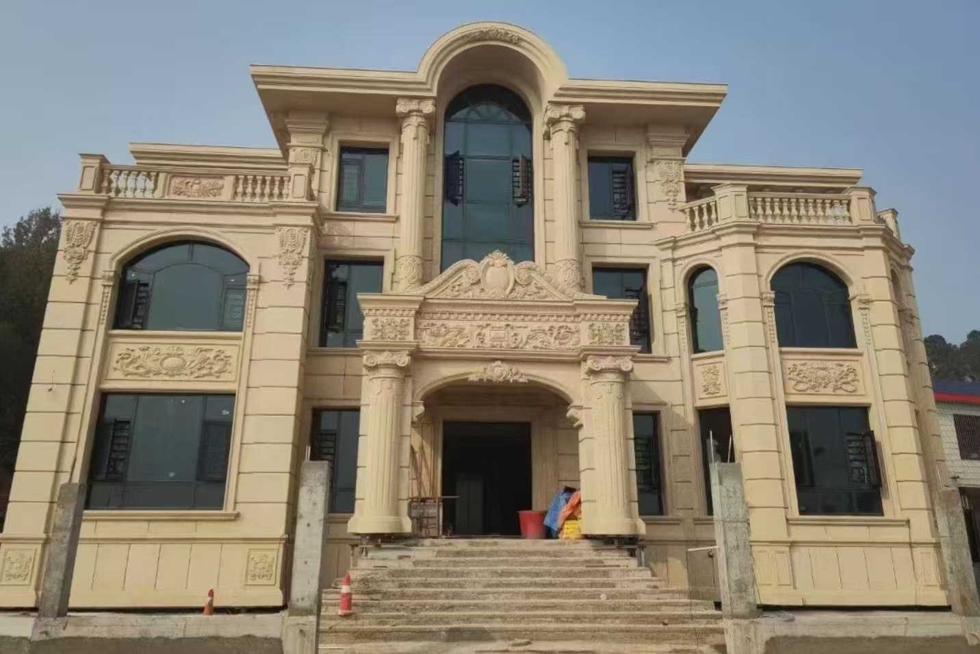 汕头 黄金麻花岗岩别墅外墙干挂