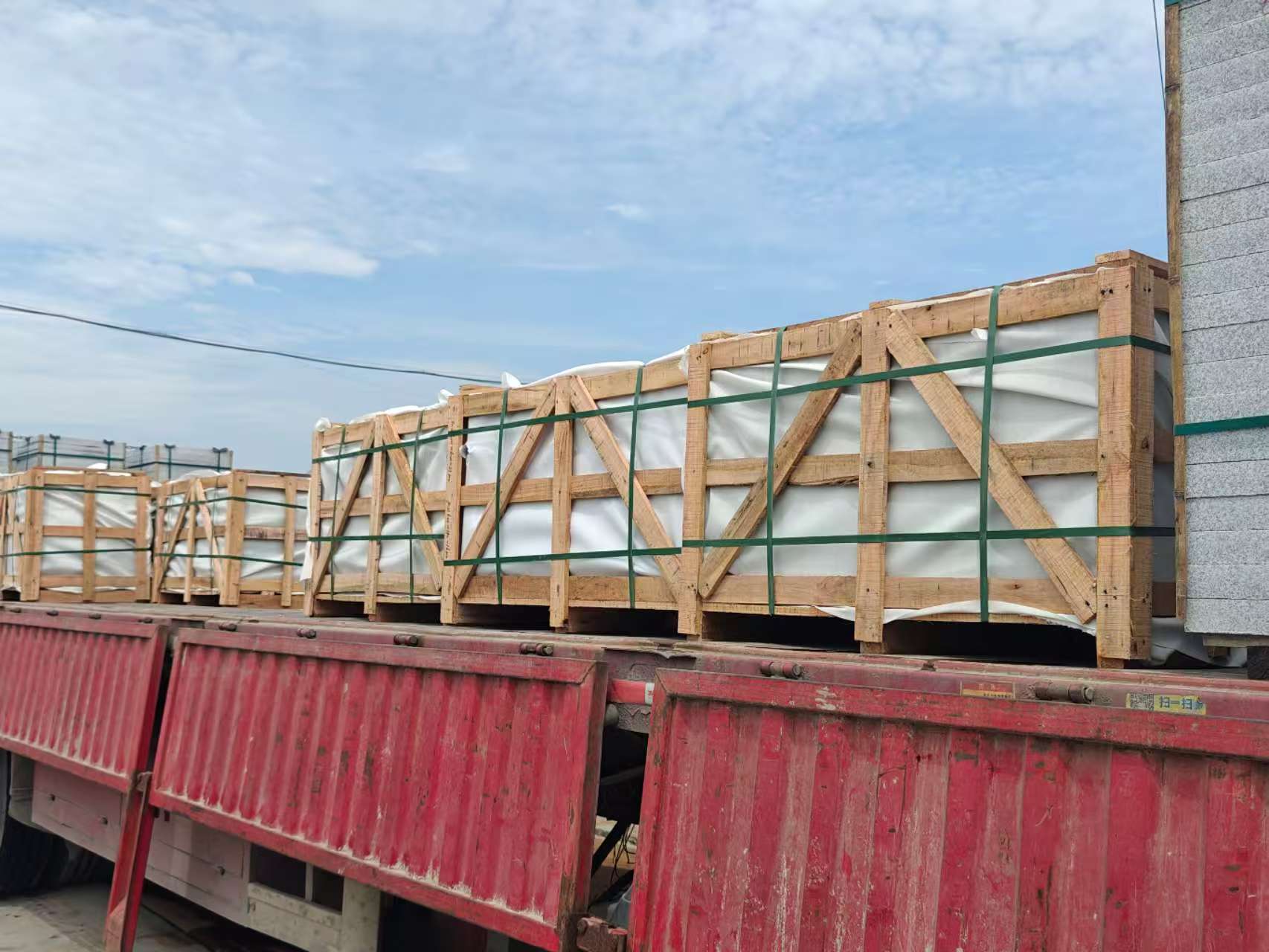 汕头 芝麻白花岗岩地铺石出口专车-泰国游