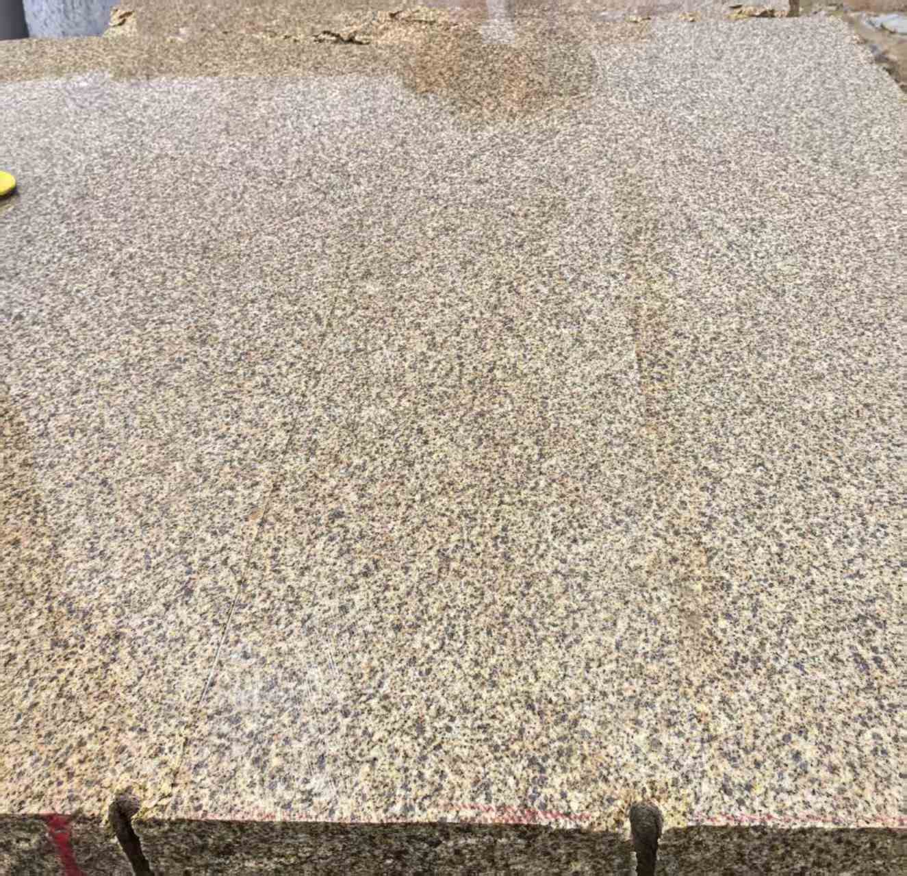 汕头 黄金麻花岗岩石材方料