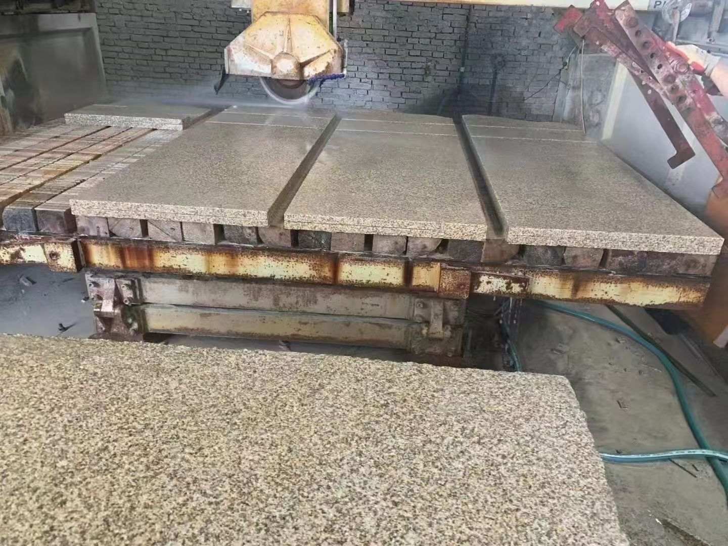 汕头 黄金麻荔枝面成品板加工