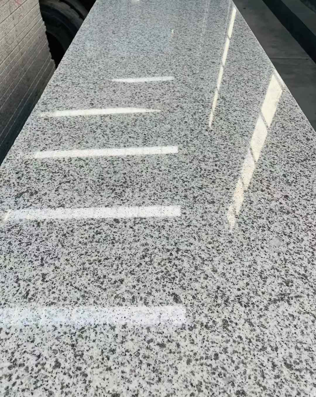 汕头 白麻花岗岩光面毛板